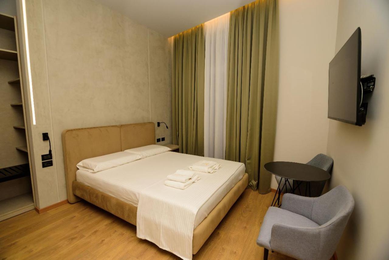 Hotel Zeneli Vlorë Exteriér fotografie